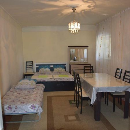 Shaki Host House Bed & Breakfast Şǝki Bagian luar foto